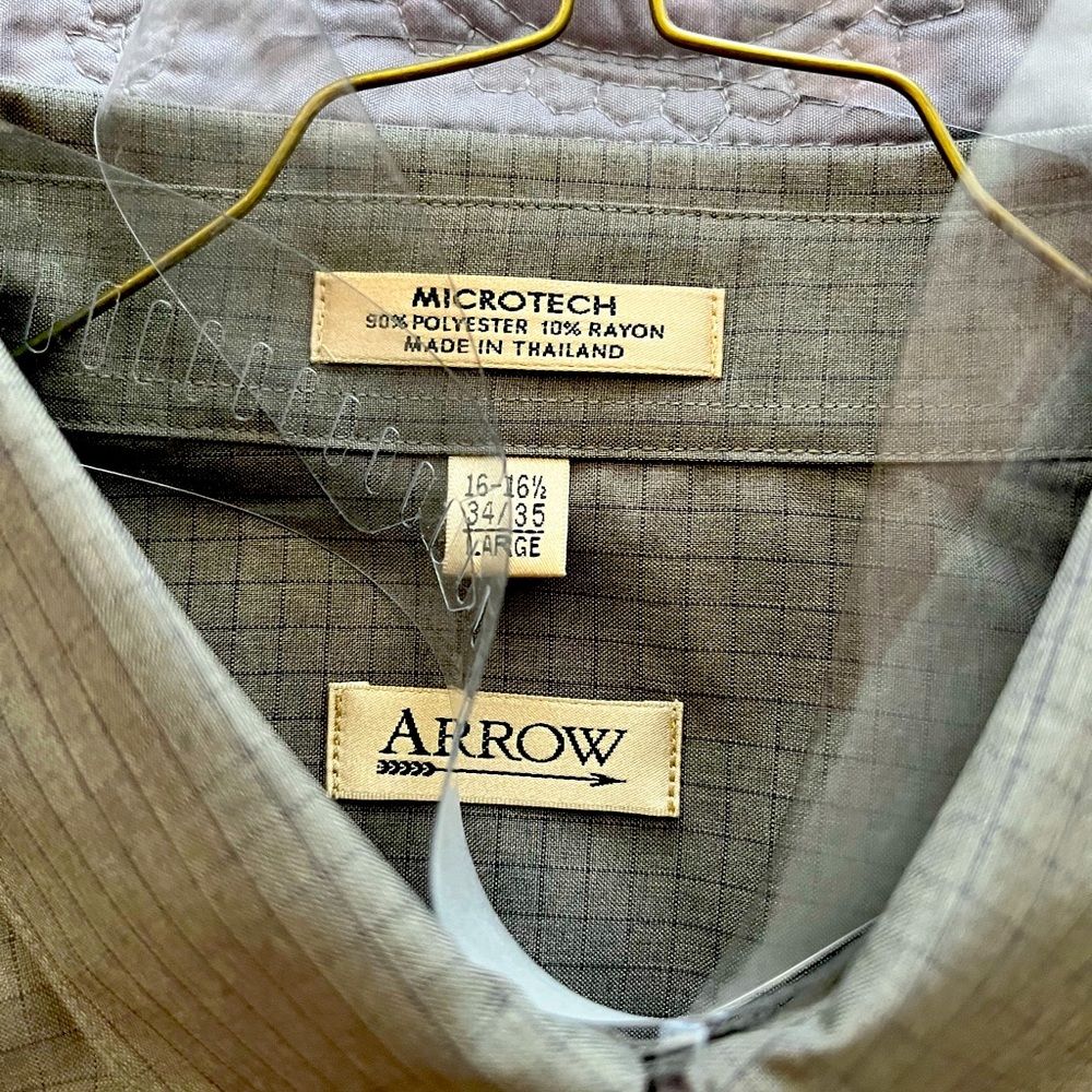 NWT Arrow polyblend shirt